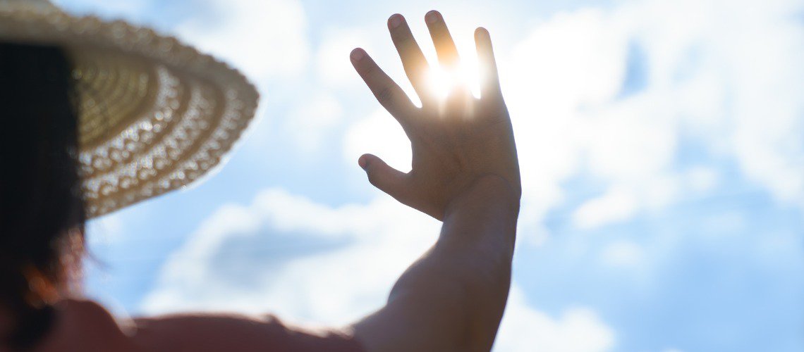 BEAT THE HEAT: STAY COOL DURING YOUR GOLF ROUND! cover
